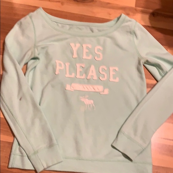 Sweater - Picture 1 of 3